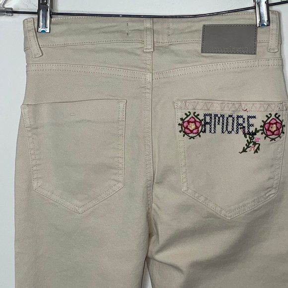 💗Desigual Women’s Denim Cream Pants Embroidered Amore Floral Size EUR 36 - Picture 5 of 13